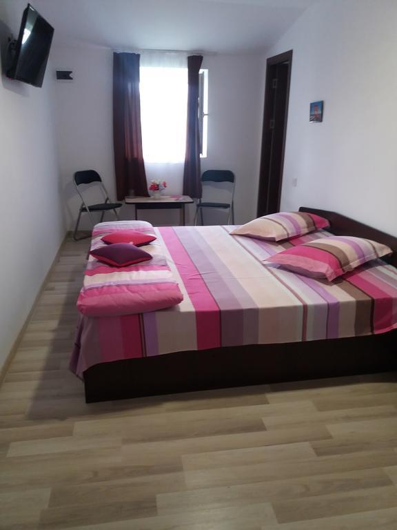 Casa Ariana Hotel Árgyasudvarhely Kültér fotó