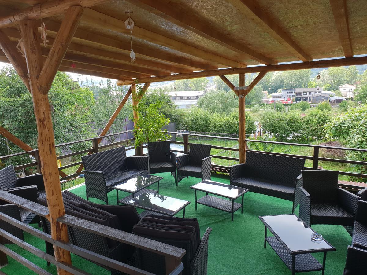 Casa Ariana Hotel Árgyasudvarhely Kültér fotó